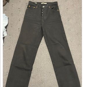 Levi’s High Waited Ribcage Pant